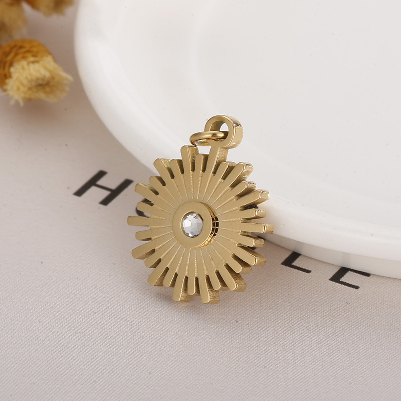 1 Piece Stainless Steel Zircon 18K Gold Plated Gear display picture 4