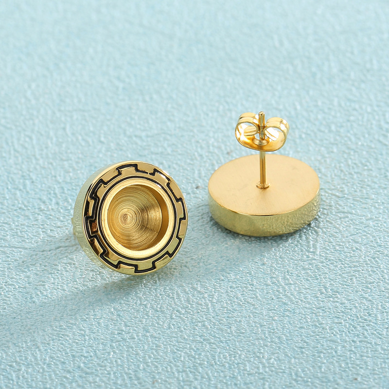 1 Pair Simple Style Round Plating Stainless Steel 18K Gold Plated Ear Studs display picture 4