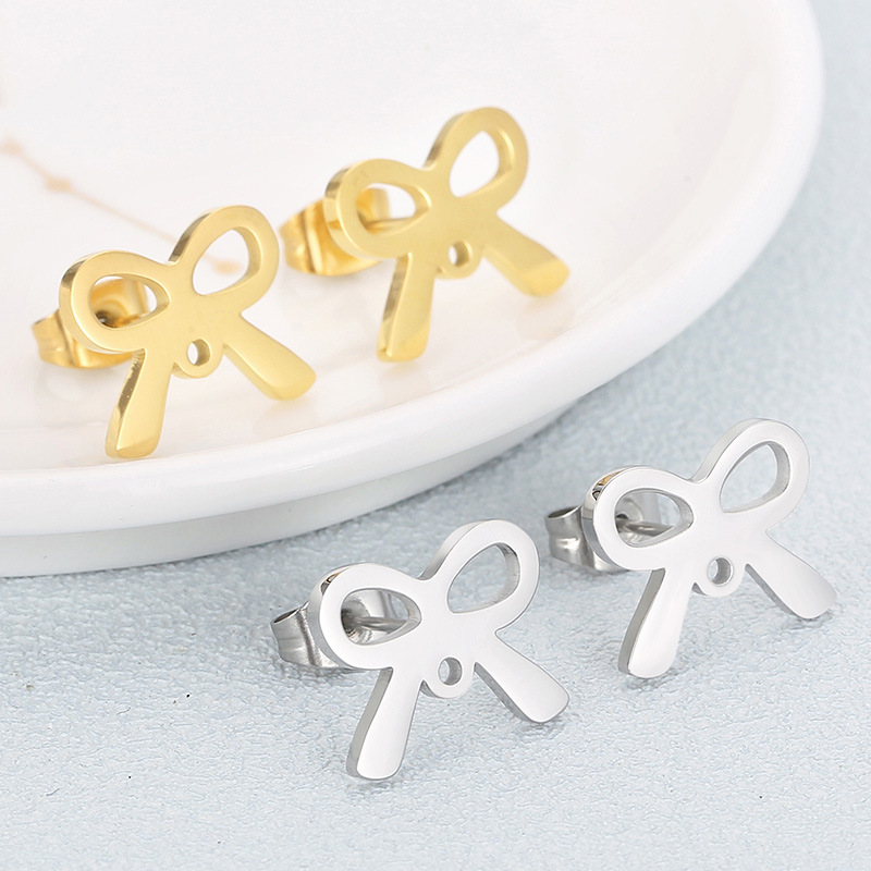 1 Pair Simple Style Bow Knot Plating Stainless Steel 18K Gold Plated Ear Studs display picture 1