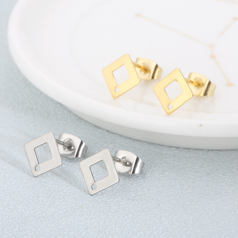 1 Pair Simple Style Square Plating Stainless Steel 18K Gold Plated Ear Studs display picture 4