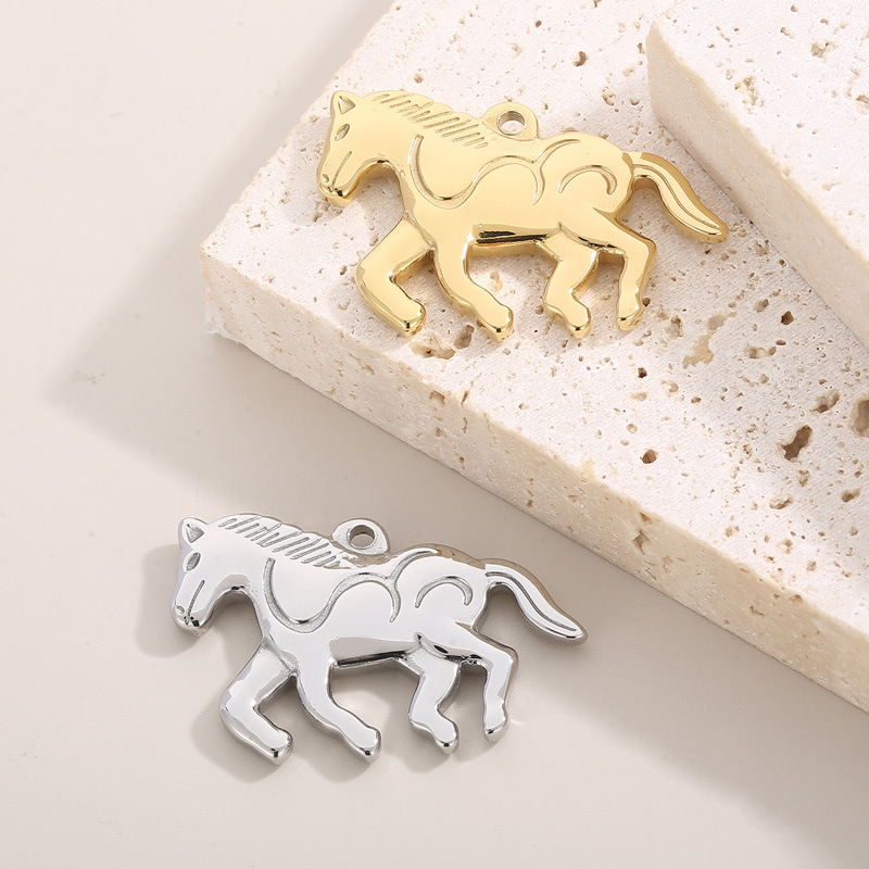 Simple Style Horse Stainless Steel Plating Jewelry Accessories display picture 2