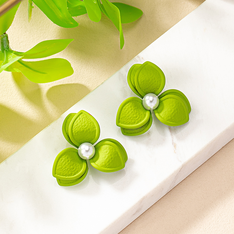 1 Pair Sweet Korean Style Pearl Flower Stoving Varnish Iron Pearl Drop Earrings display picture 7