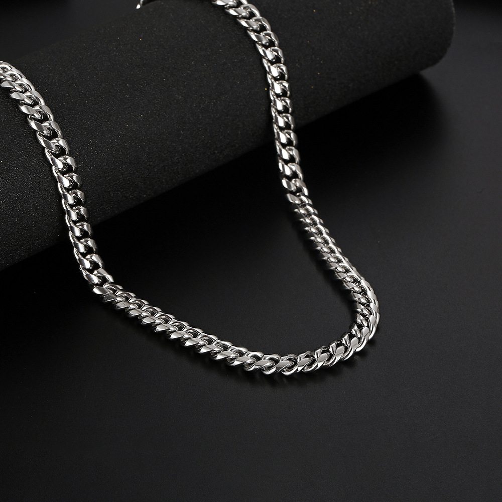 Simple Style Geometric Titanium Steel Polishing Unisex Necklace display picture 3