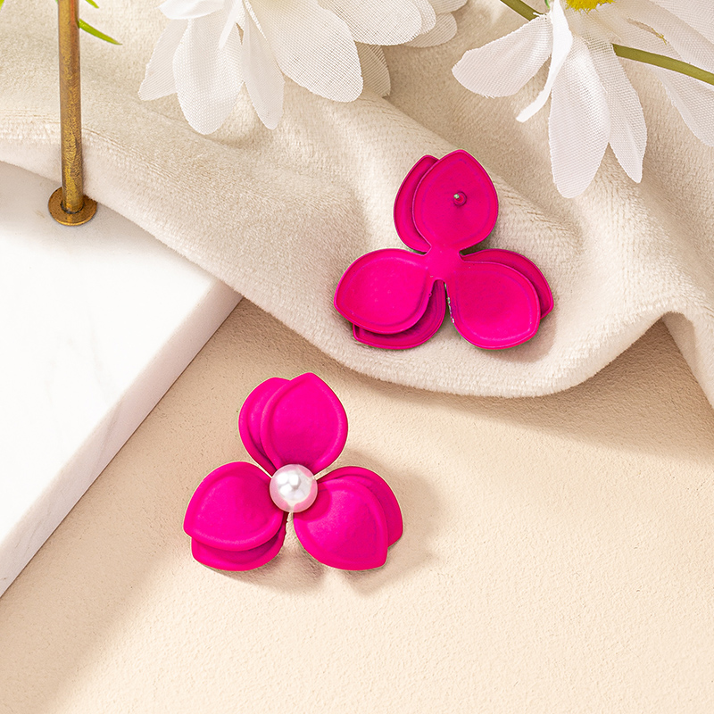 1 Pair Sweet Korean Style Pearl Flower Stoving Varnish Iron Pearl Drop Earrings display picture 14