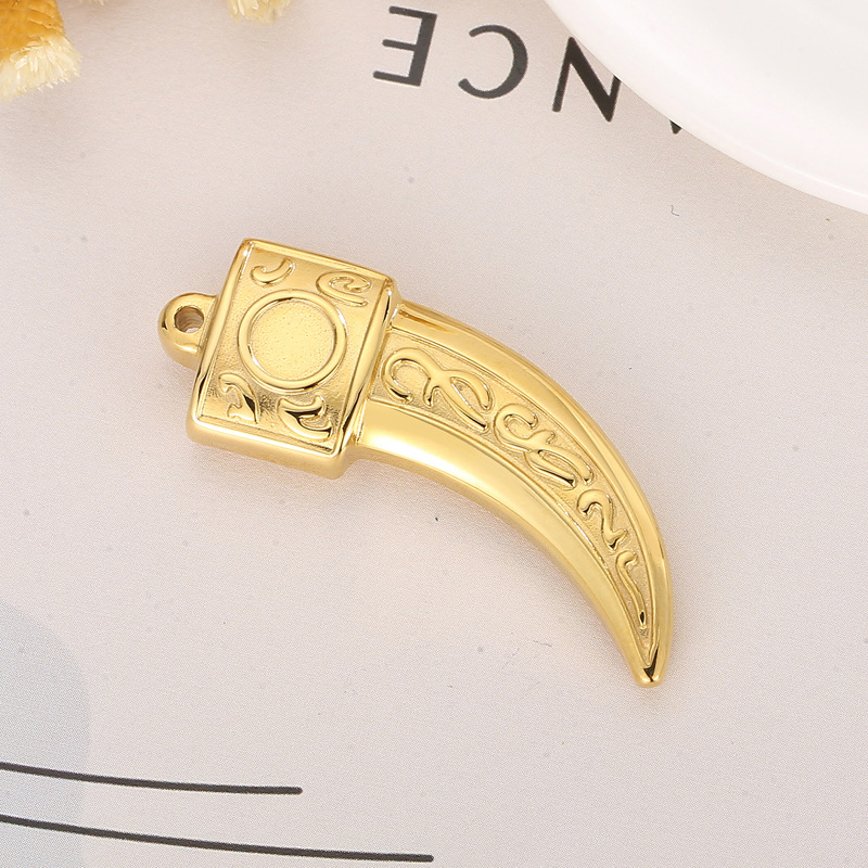 1 Piece Stainless Steel 18K Gold Plated Moon display picture 3