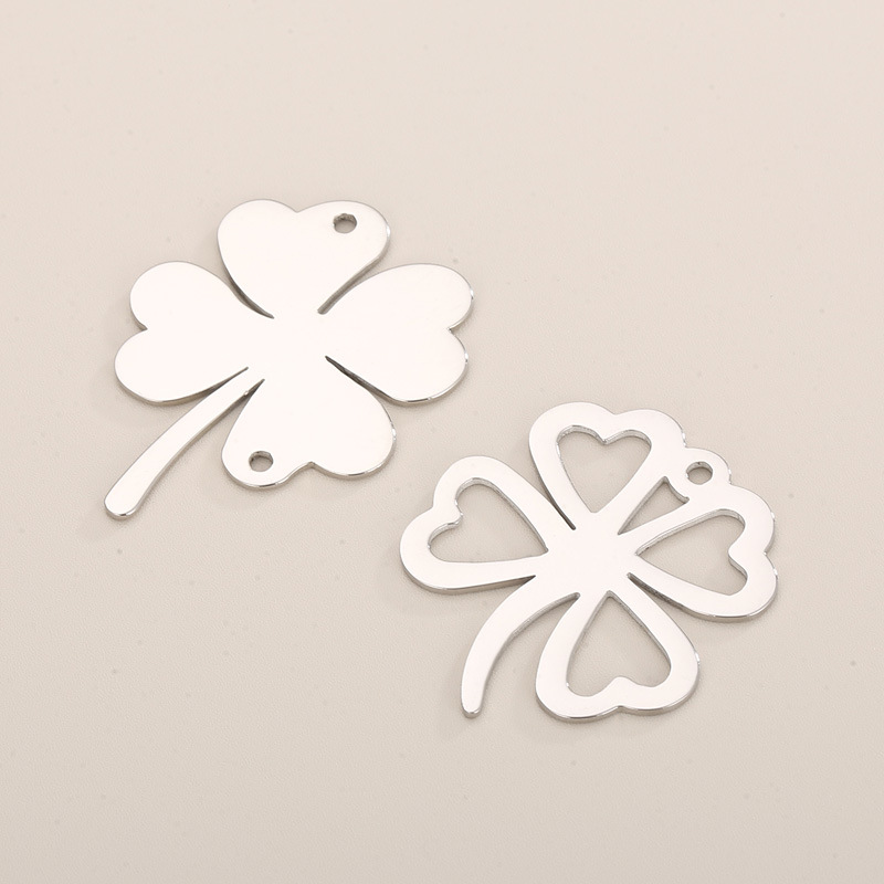 Simple Style Four Leaf Clover Stainless Steel Plating Jewelry Accessories display picture 1