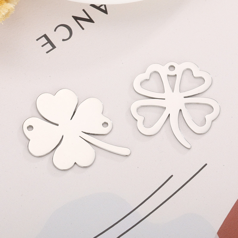 Simple Style Four Leaf Clover Stainless Steel Plating Jewelry Accessories display picture 2