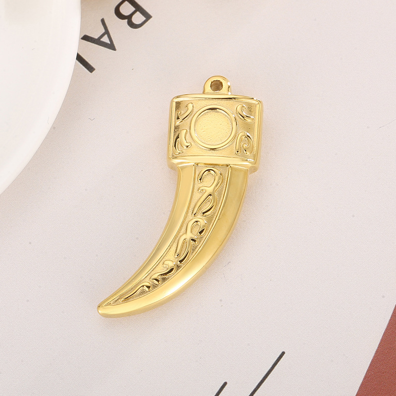 1 Piece Stainless Steel 18K Gold Plated Moon display picture 4