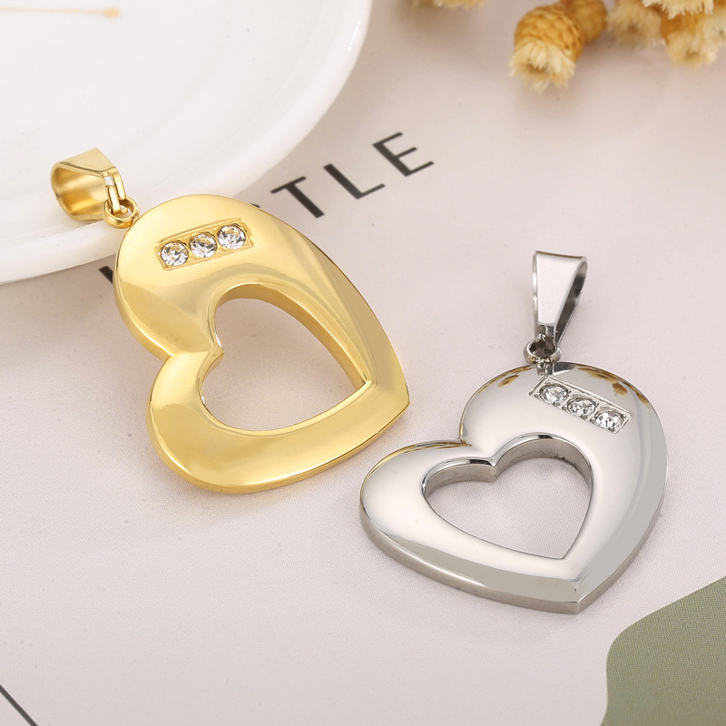 1 Piece Stainless Steel Artificial Diamond 18K Gold Plated Heart Shape display picture 4