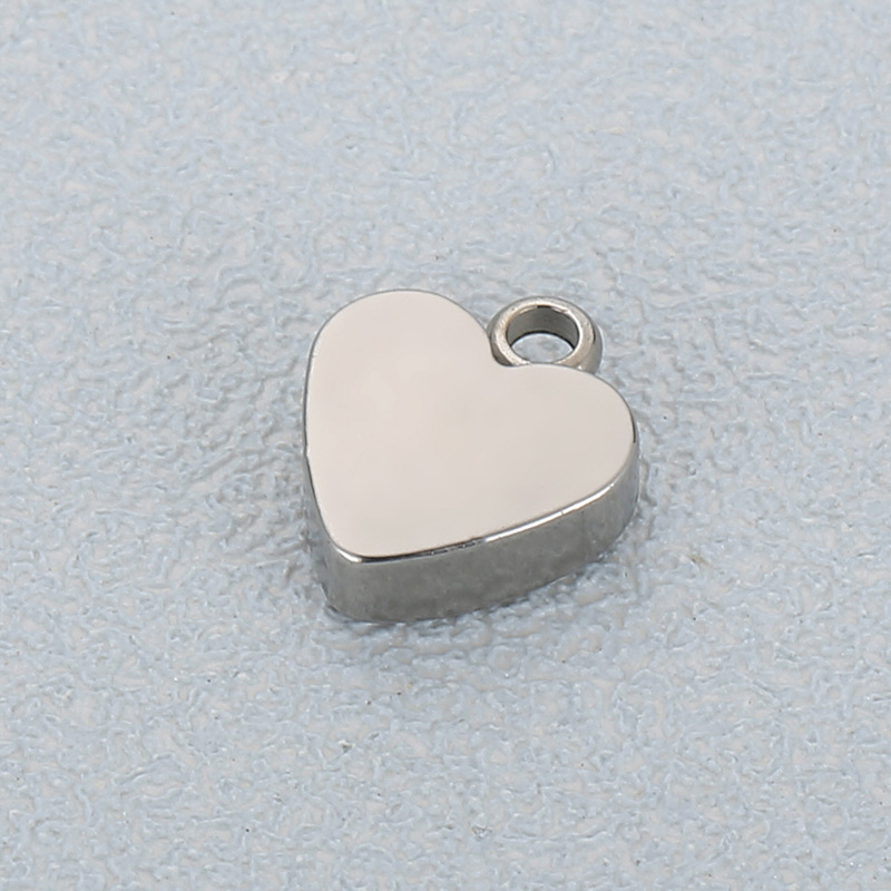 Simple Style Heart Shape Stainless Steel Jewelry Accessories display picture 4