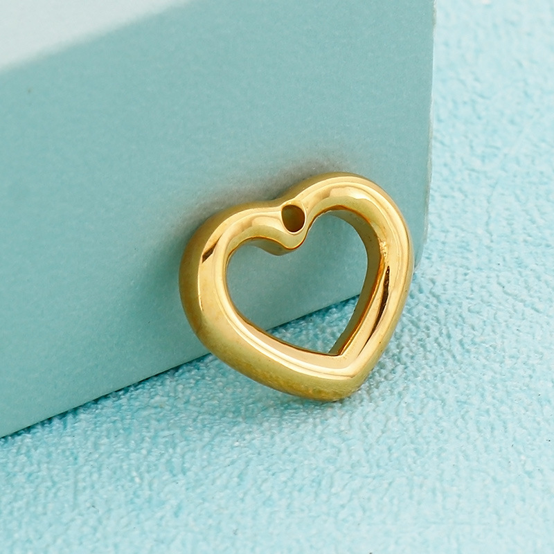 Simple Style Heart Shape Stainless Steel Plating Jewelry Accessories display picture 2