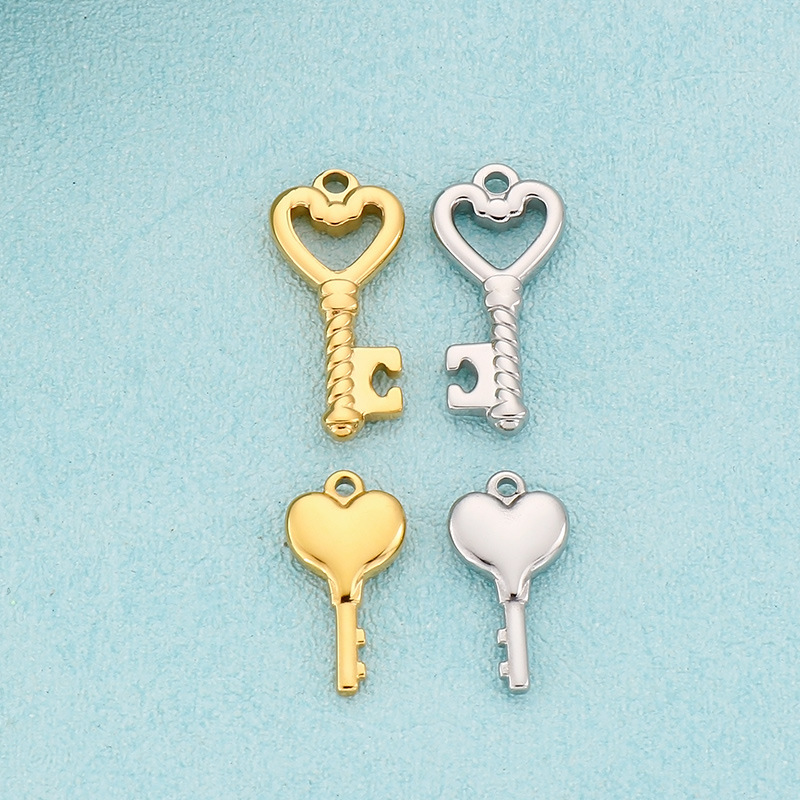 Simple Style Heart Shape Key Stainless Steel Plating Jewelry Accessories display picture 1