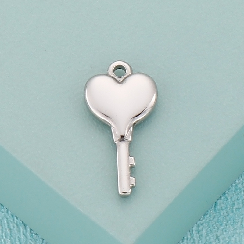 Simple Style Heart Shape Key Stainless Steel Plating Jewelry Accessories display picture 6
