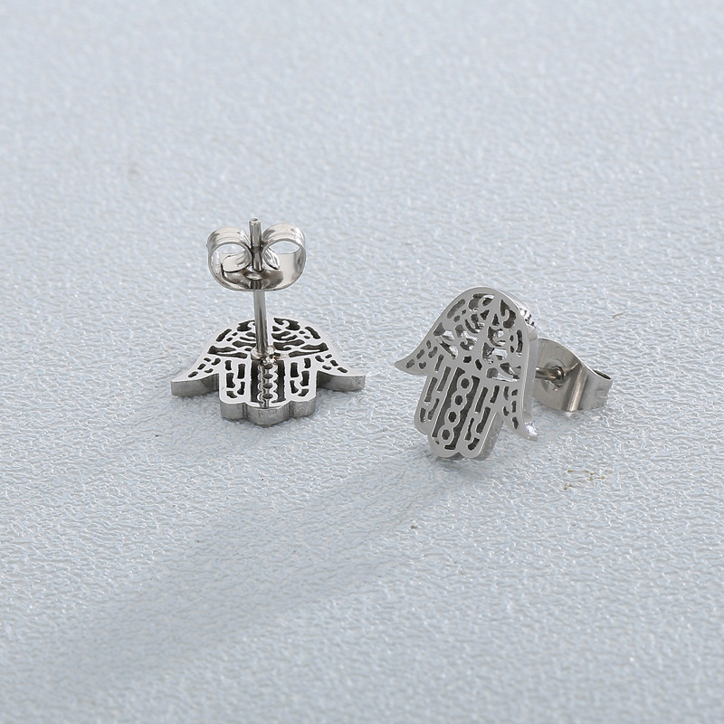 1 Pair Classic Style Hand Of Fatima Hollow Out Stainless Steel Ear Studs display picture 1