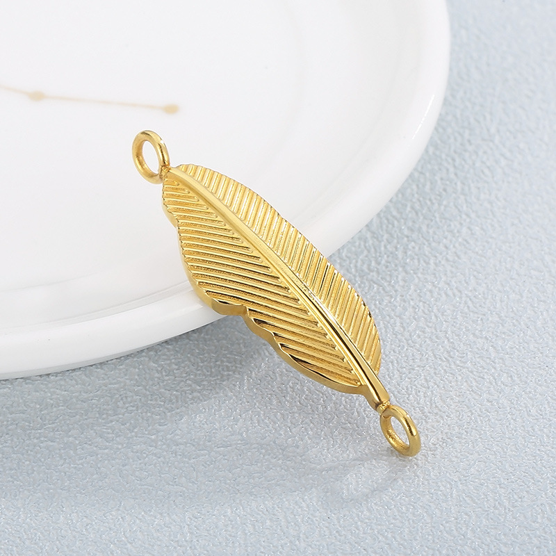 Simple Style Feather Stainless Steel Plating Jewelry Accessories display picture 2