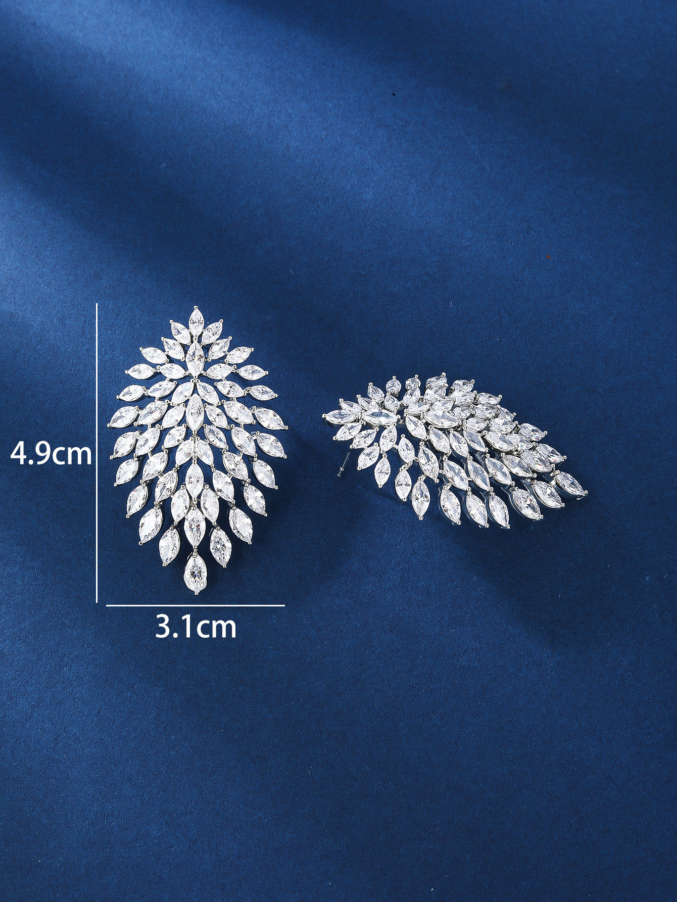 1 Pair Elegant Glam Luxurious Geometric Tassel Plating Inlay Copper Zircon Earrings display picture 3