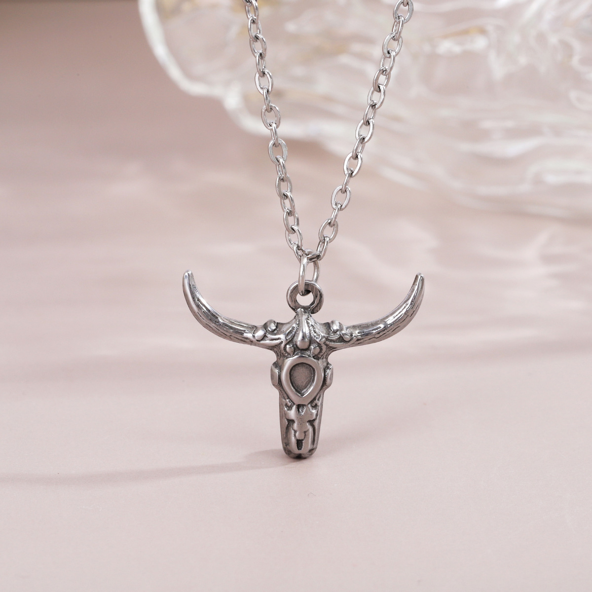 Casual Cattle Stainless Steel Handmade Pendant Necklace display picture 3