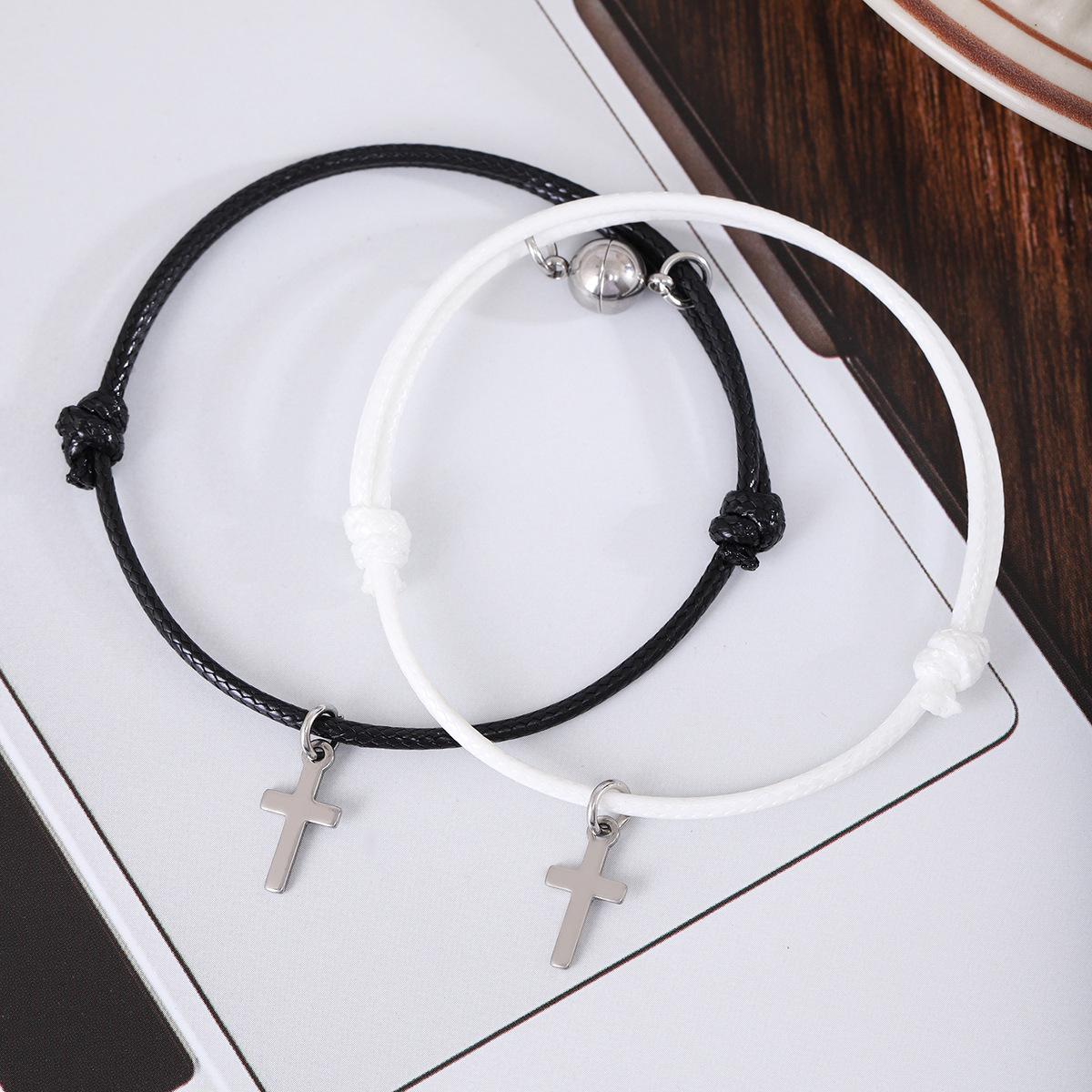 Simple Style Solid Color Pu Leather Braid Couple Bracelets display picture 2