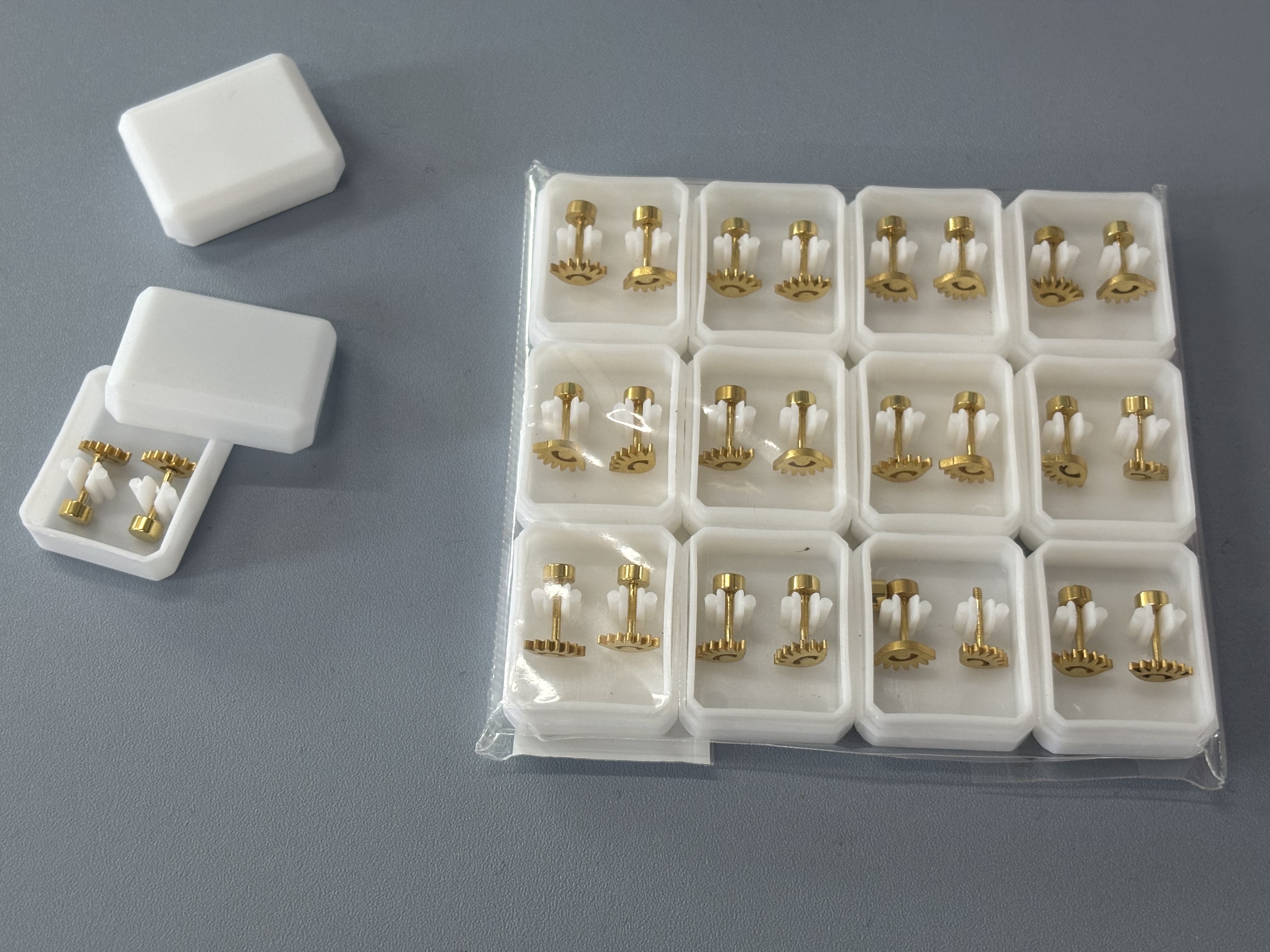 1 Set 1 Pair Basic Devil's Eye Plating Hollow Out Stainless Steel 18k Gold Plated Ear Studs display picture 4