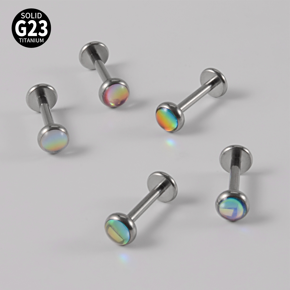 Casual Cute Shiny Solid Color G23 Titanium Lip Stud In Bulk display picture 3