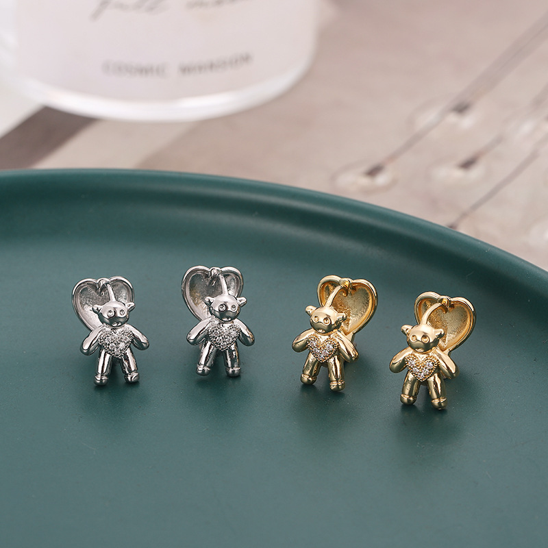 1 Pair Simple Style Bear Plating Inlay Alloy Zircon Ear Studs display picture 3
