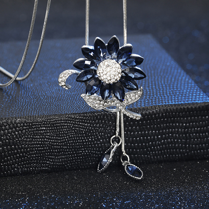 Lady Flower Alloy Glass Copper Plating Inlay Artificial Rhinestones Women's Sweater Chain display picture 3