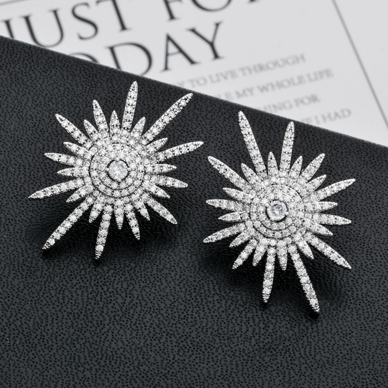 1 Pair Luxurious Sun Plating Inlay Copper Zircon White Gold Plated Ear Studs display picture 5