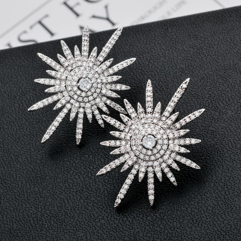 1 Pair Luxurious Sun Plating Inlay Copper Zircon White Gold Plated Ear Studs display picture 4