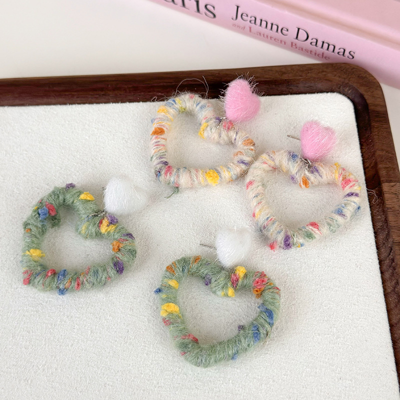 1 Pair Casual Cute Vacation Heart Shape Yarn Drop Earrings display picture 7