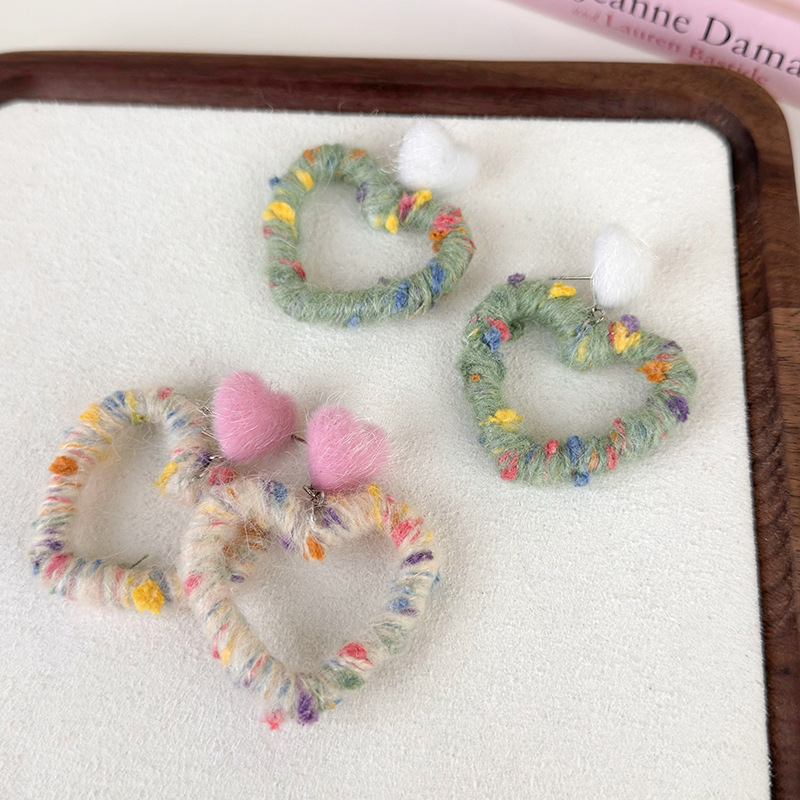 1 Pair Casual Cute Vacation Heart Shape Yarn Drop Earrings display picture 6