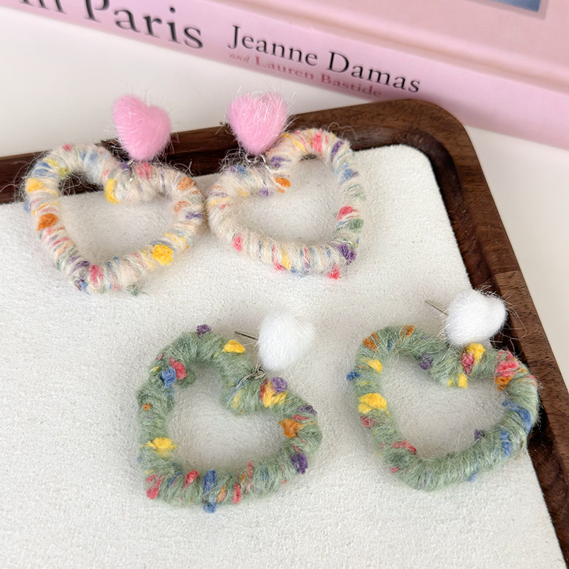 1 Pair Casual Cute Vacation Heart Shape Yarn Drop Earrings display picture 8
