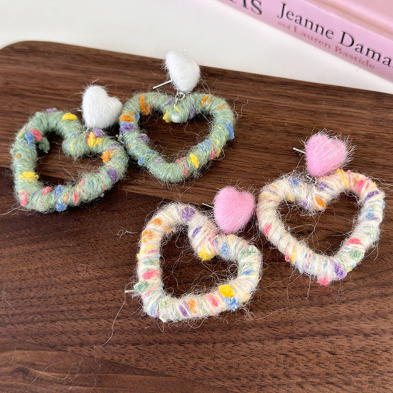 1 Pair Casual Cute Vacation Heart Shape Yarn Drop Earrings display picture 10