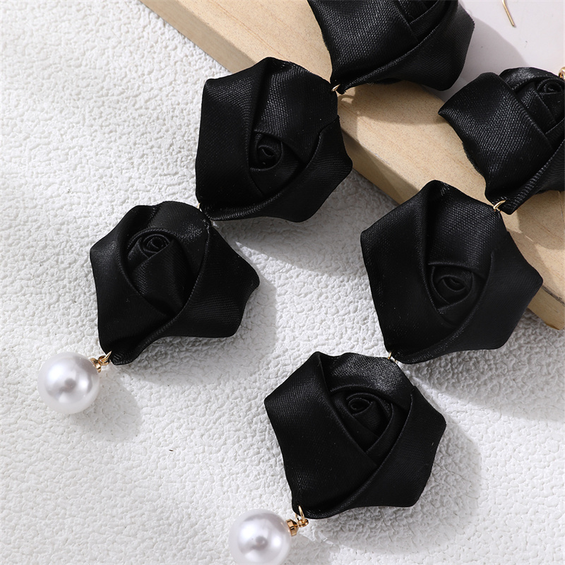 1 Pair Romantic Rose Alloy Cloth Drop Earrings display picture 5