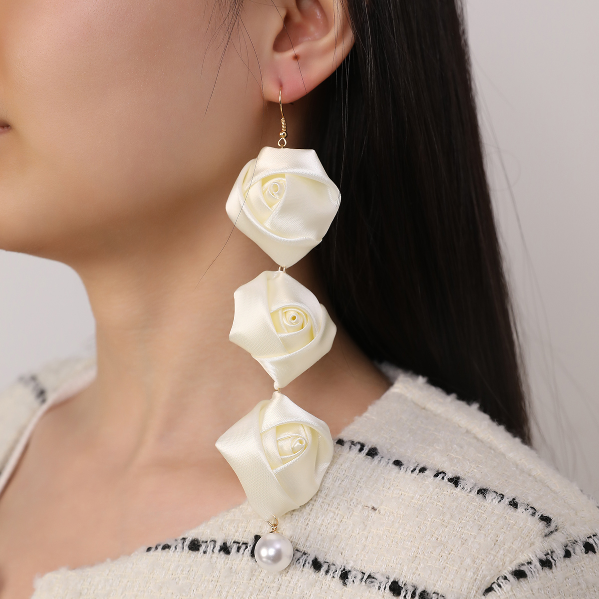 1 Pair Romantic Rose Alloy Cloth Drop Earrings display picture 13