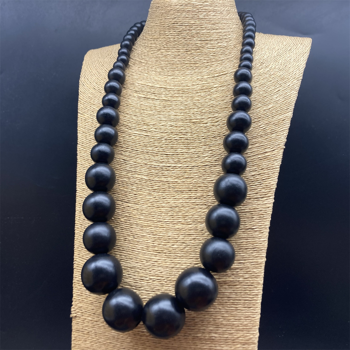 Hawaiisch Übertrieben Runden Holz Perlen Einbrennlack Frau Halskette display picture 6