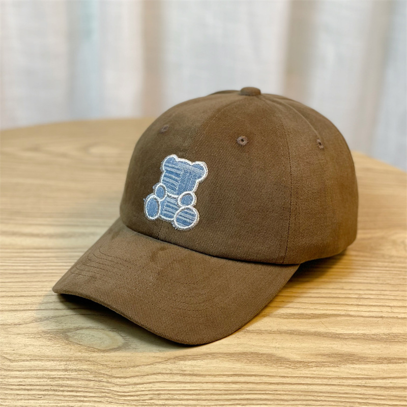 Unisex Cute Retro Bear Embroidery Curved Eaves Baseball Cap display picture 9