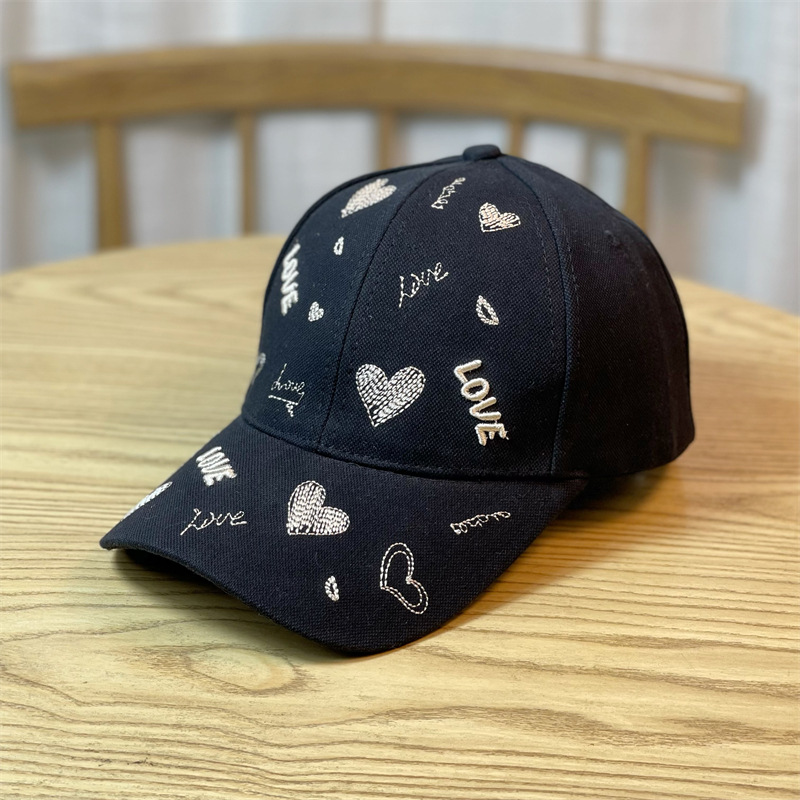 Unisex Cute Retro Letter Heart Shape Embroidery Curved Eaves Baseball Cap display picture 1