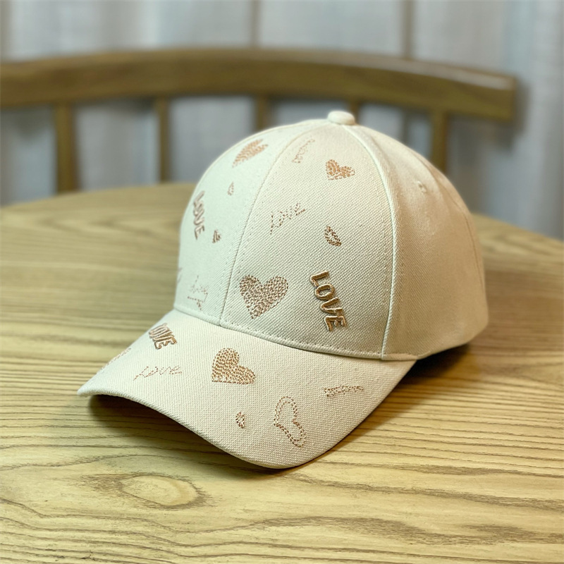 Unisex Cute Retro Letter Heart Shape Embroidery Curved Eaves Baseball Cap display picture 9