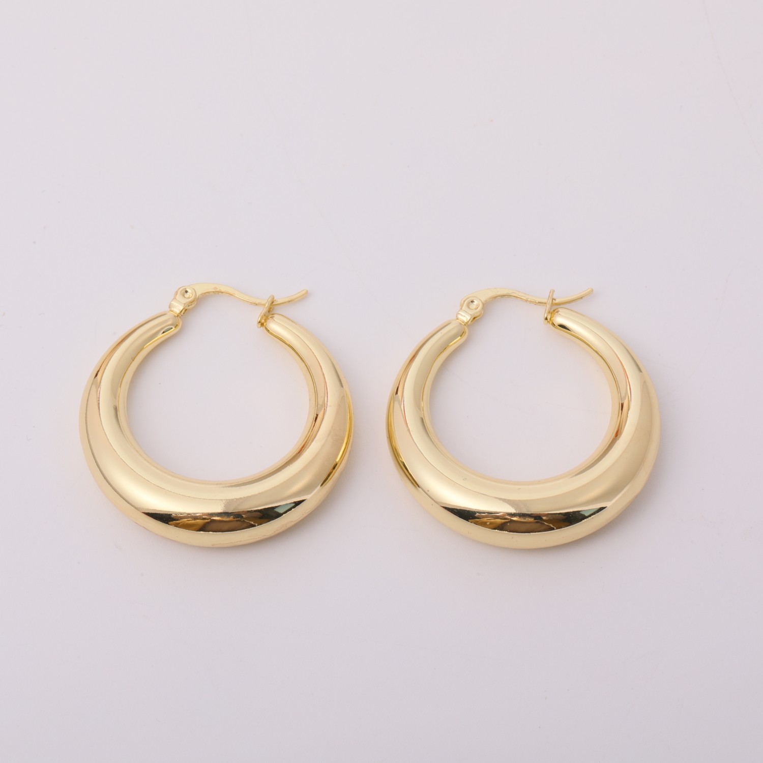 1 Pair Simple Style Round Plating 201 Stainless Steel 304 Stainless Steel Gold Plated Earrings display picture 2