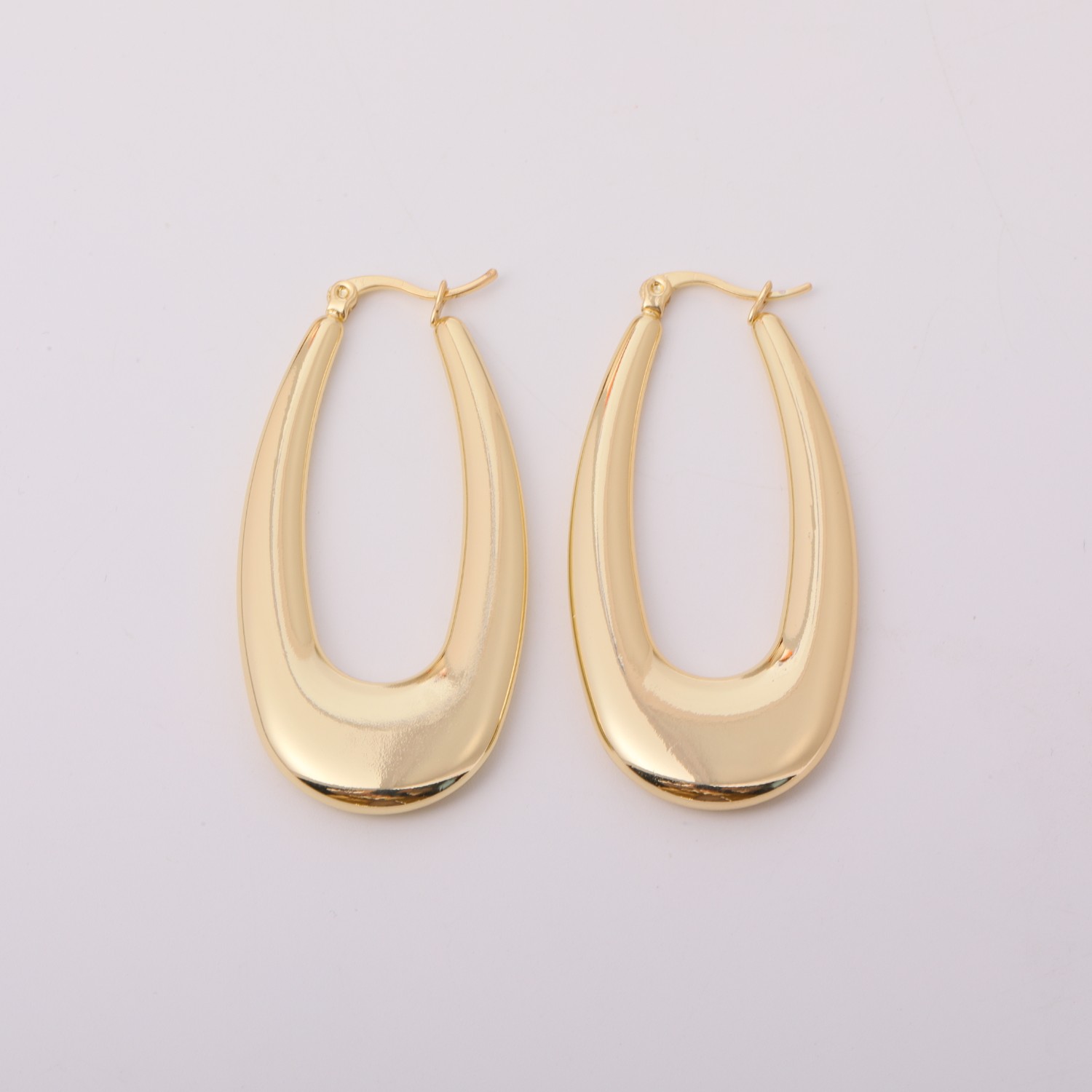 1 Pair Simple Style Round Plating 201 Stainless Steel 304 Stainless Steel Gold Plated Earrings display picture 3