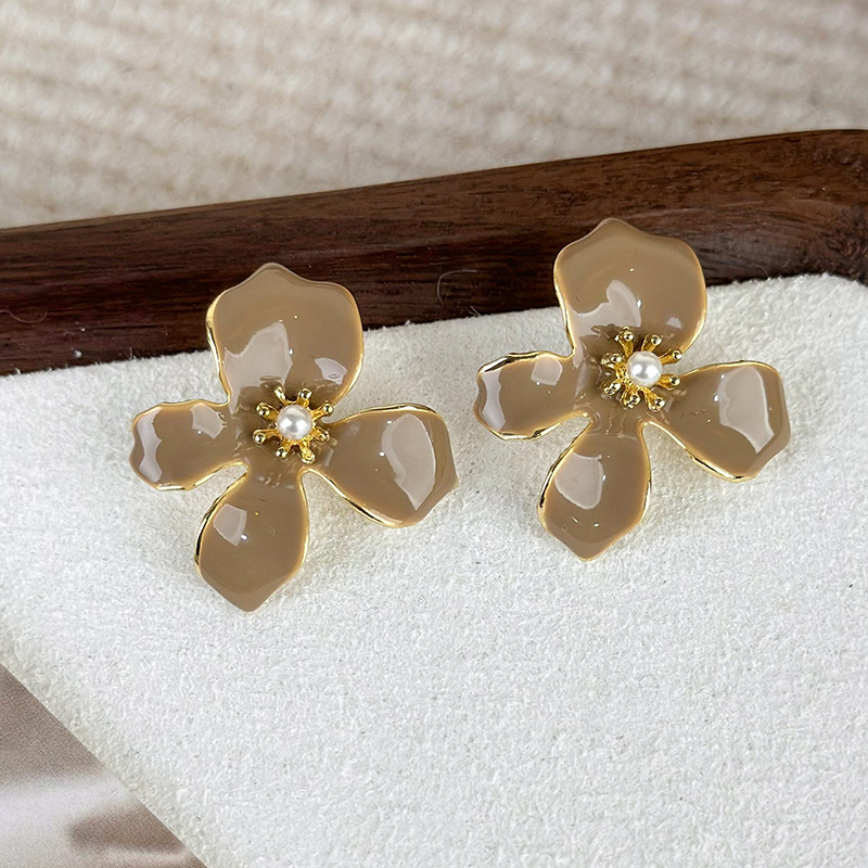 1 Pair Lady Flower Plating Alloy Gold Plated Ear Studs display picture 3