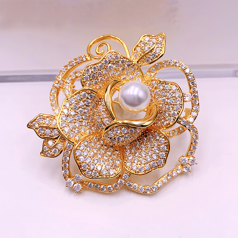 Elegant Luxurious Flower Brass Plating Inlay Zircon Women's Brooches 1 Piece display picture 9
