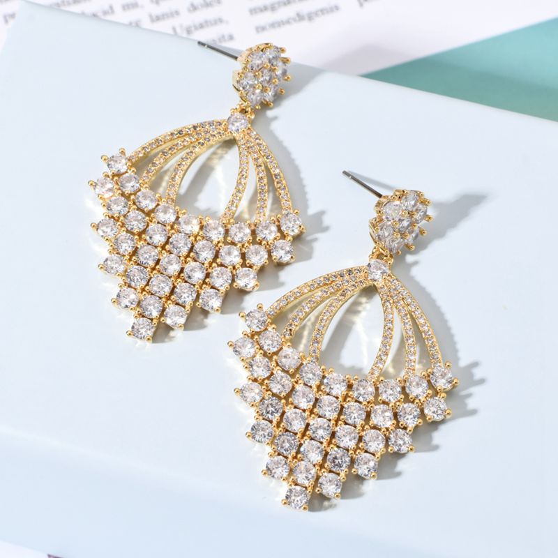 1 Paar Elegant Glam Geometrisch Überzug Kupfer Zirkon 18 Karat Vergoldet Weißgold Plattiert Tropfenohrringe display picture 2