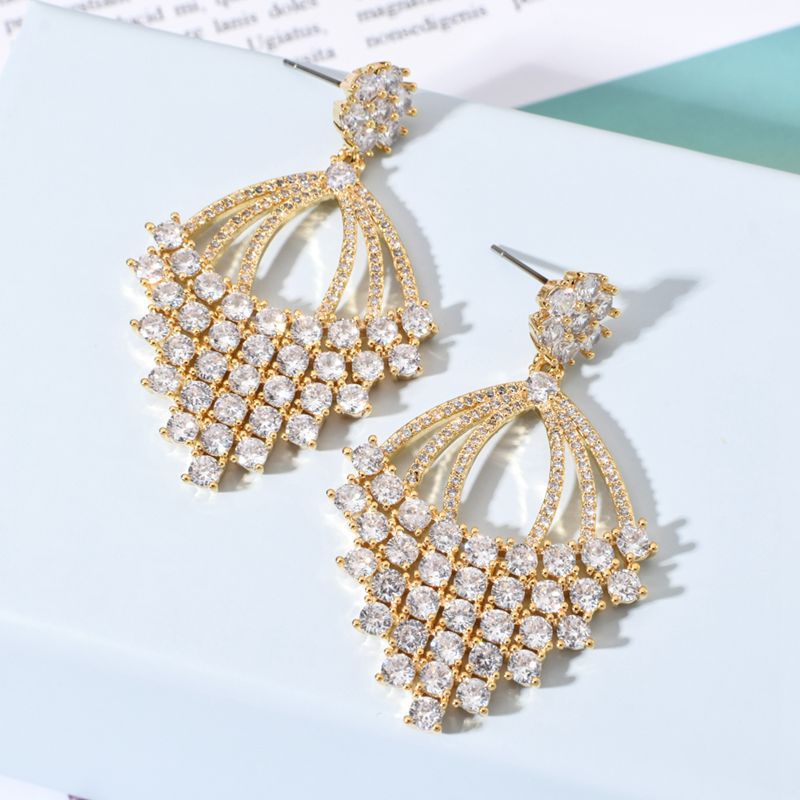 1 Pair Elegant Glam Geometric Plating Copper Zircon 18k Gold Plated White Gold Plated Drop Earrings display picture 2