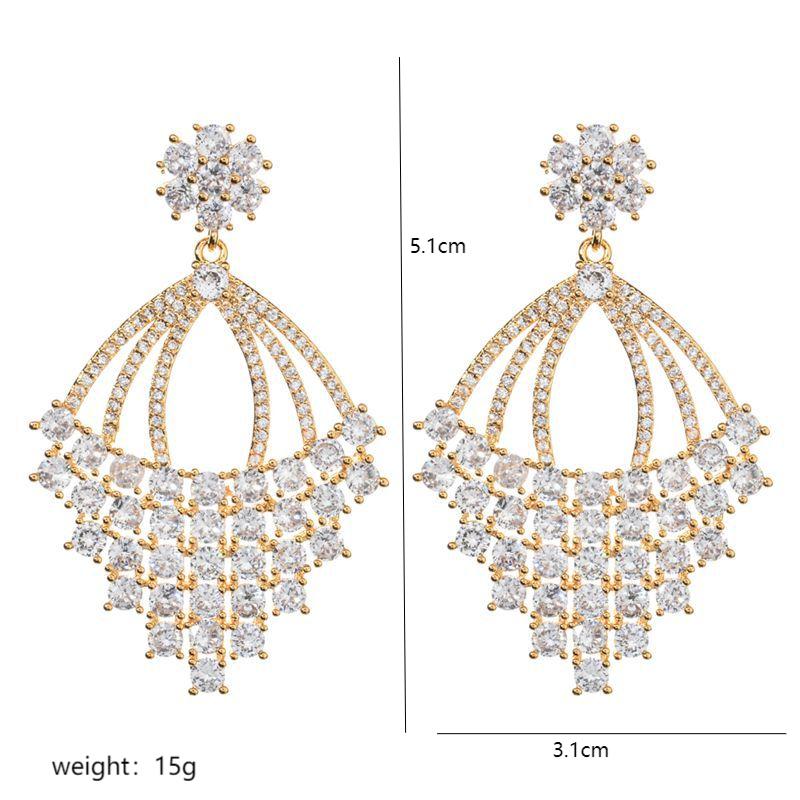 1 Paire Élégant Glamour Géométrique Placage Le Cuivre Zircon Plaqué Or 18k Or Blanc Plaqué Boucles D'oreilles display picture 3