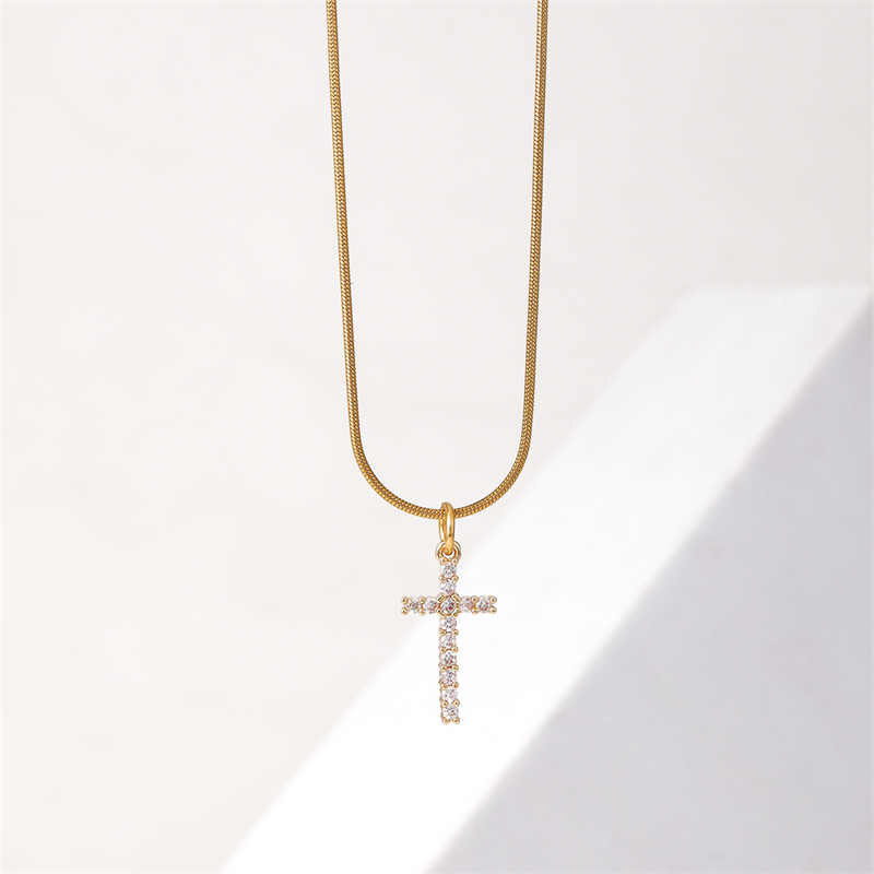 Wholesale IG Style Simple Style Cross 304 Stainless Steel Copper Plating Inlay K Gold Plated Rhodium Plated Zircon Necklace display picture 2