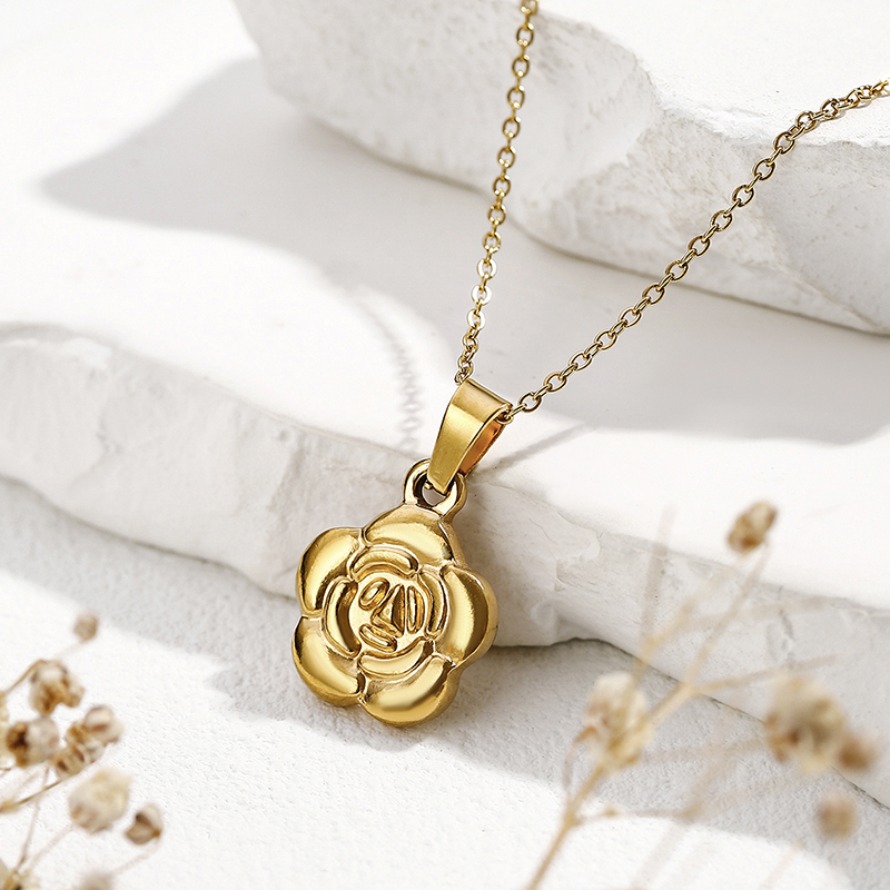 Sweet Flower Stainless Steel Plating 18k Gold Plated Necklace display picture 7