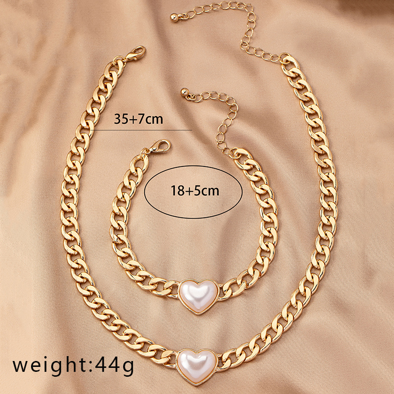 Elegant Retro Solid Color Imitation Pearl Alloy Plating Gold Plated Women's Bracelets Necklace display picture 5