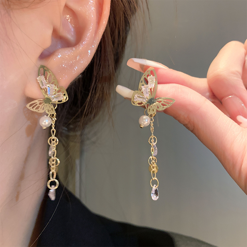 1 Pair Fashion Geometric Plating Inlay Alloy Artificial Rhinestones Artificial Pearls Zircon 14k Gold Plated Drop Earrings display picture 5