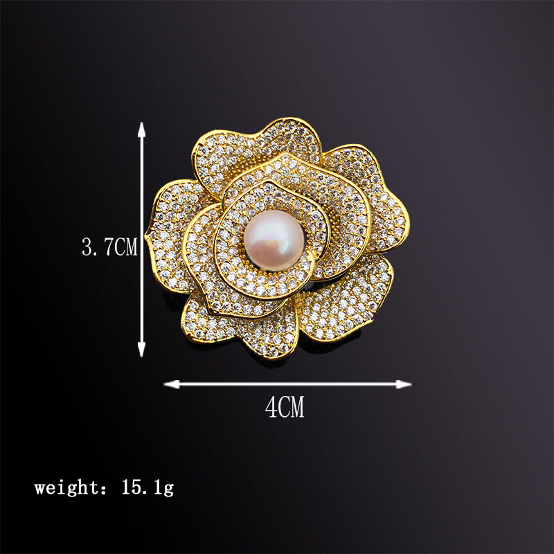 Elegant Luxurious Flower Brass Plating Inlay Pearl Zircon Women's Brooches 1 Piece display picture 8